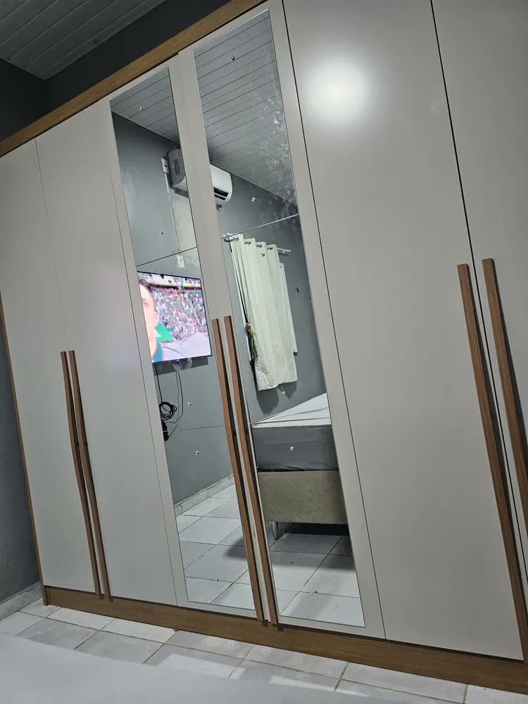 foto de Guarda Roupa 6 Portas 6 Gavetas
