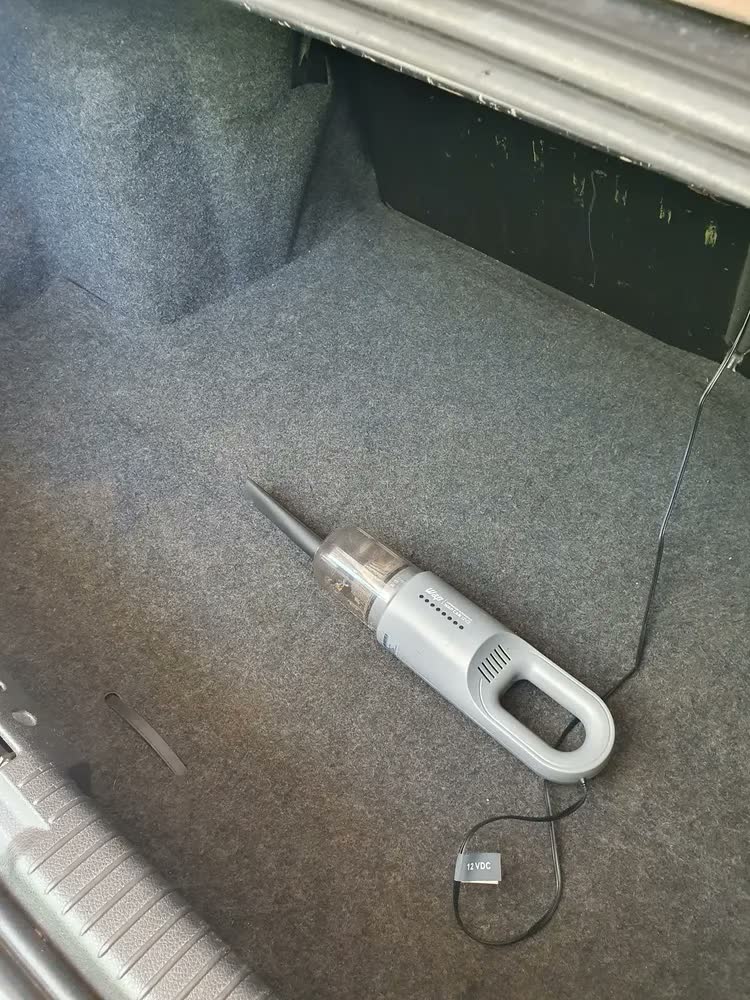 foto de Aspirador automotivo Wap CAR 12V2 car portátil 420ml Cinza