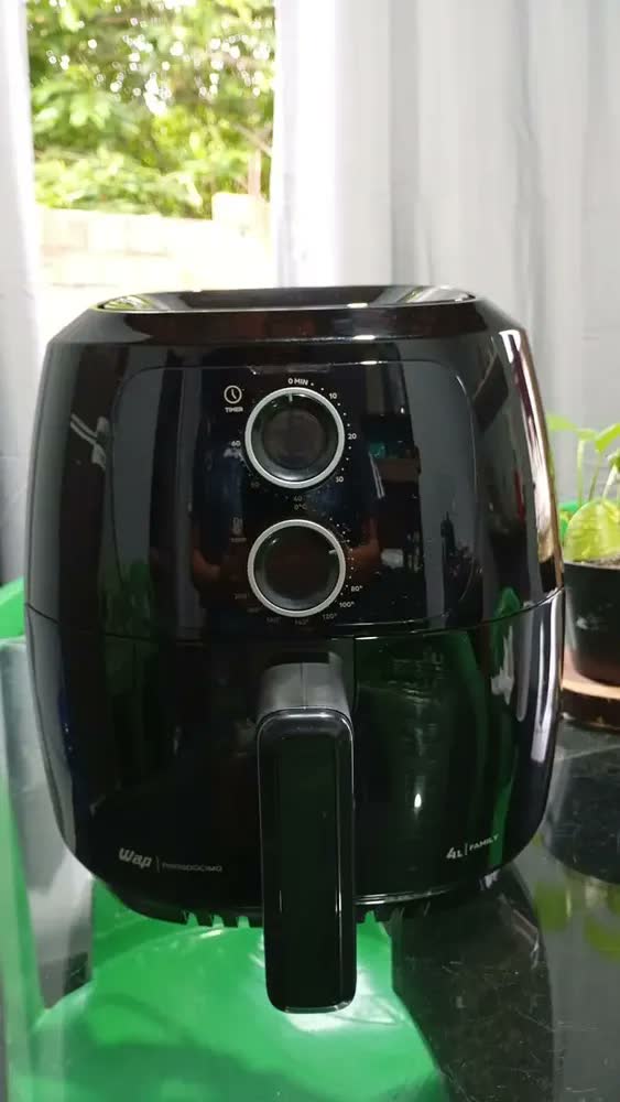 foto de Fritadeira Elétrica Air Fryer WAP Sem Óleo 4L 1500W Antiaderente Preta