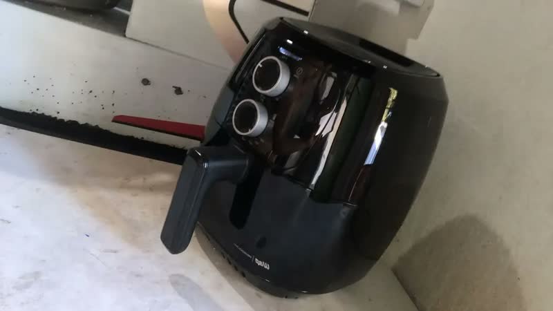 foto de Fritadeira Elétrica Air Fryer WAP Sem Óleo 4L 1500W Antiaderente Preta