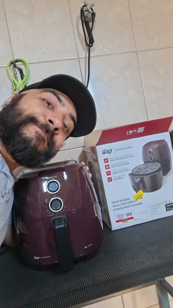 foto de Fritadeira Elétrica WAP Air Fryer Family 4L Antiaderente Vermelha 1500W