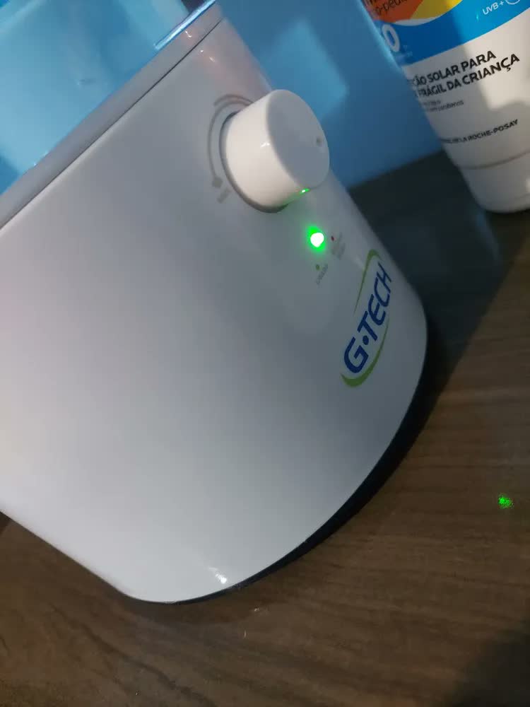 foto de Umidificador De Ar Ultrasônico 3l Free Hm G-tech Cor Branco e Azul-claro