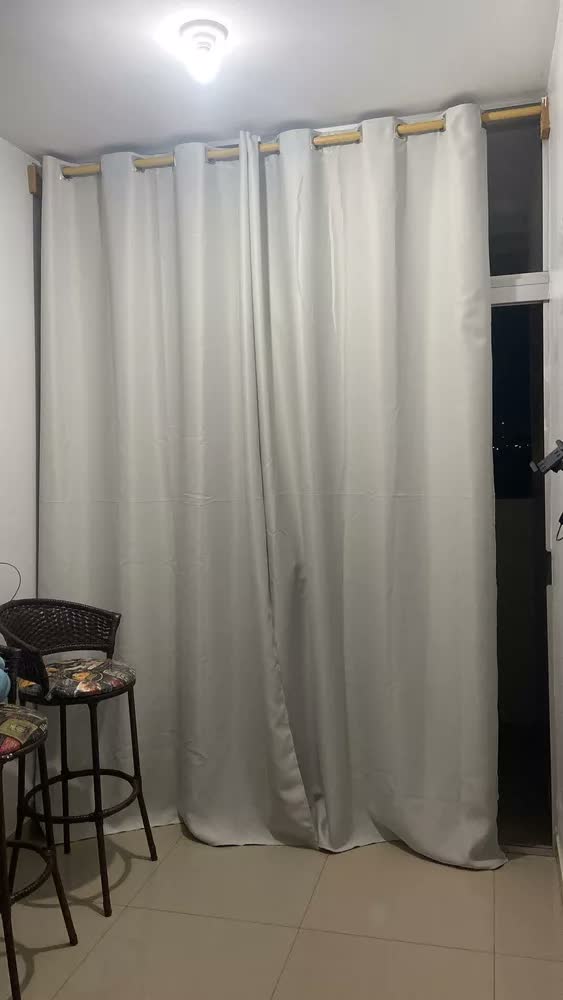 foto de Cortina Blackout Em Tecido 3,00x2,80 Corta Luz Cor Palha