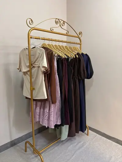 foto de Arara De Roupa Cabideiro De Chão Vintage Theway 1m Premium