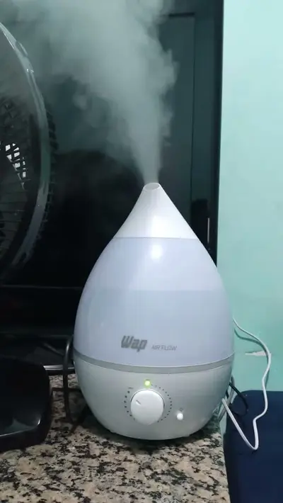 foto de Umidificador De Ar Ultrassonico Luminária Lojas Mineiras Mais Air Flow Cor Branco e Cinza