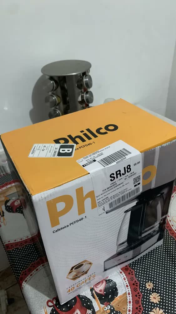 foto de Cafeteira Com Painel Digital PCF40B 40 cafezinhos 1000W Philco