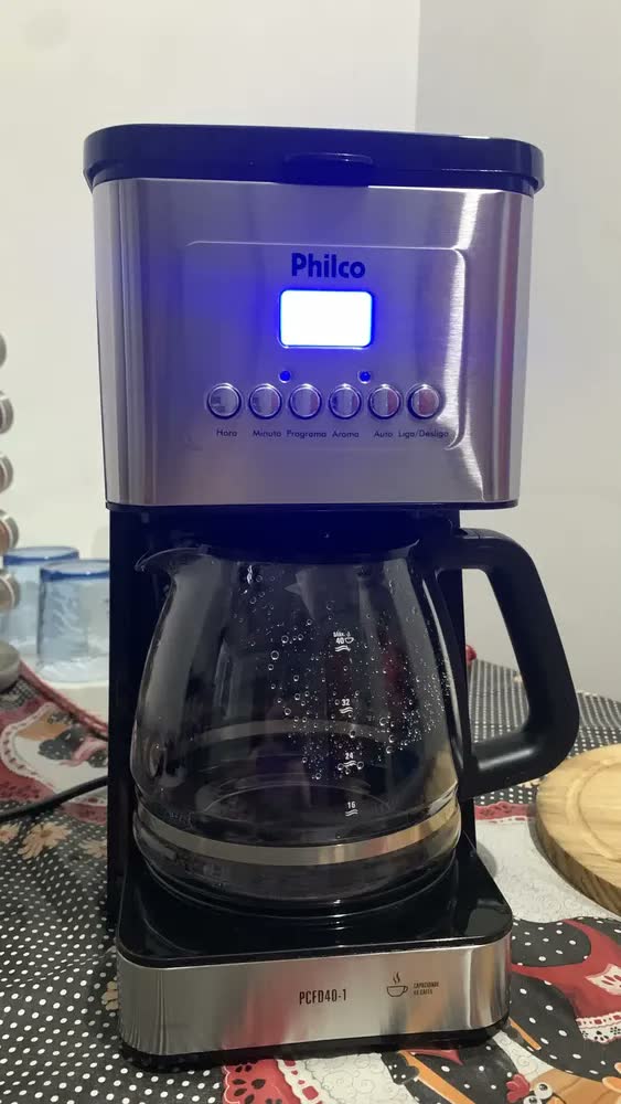 foto de Cafeteira Com Painel Digital PCF40B 40 cafezinhos 1000W Philco