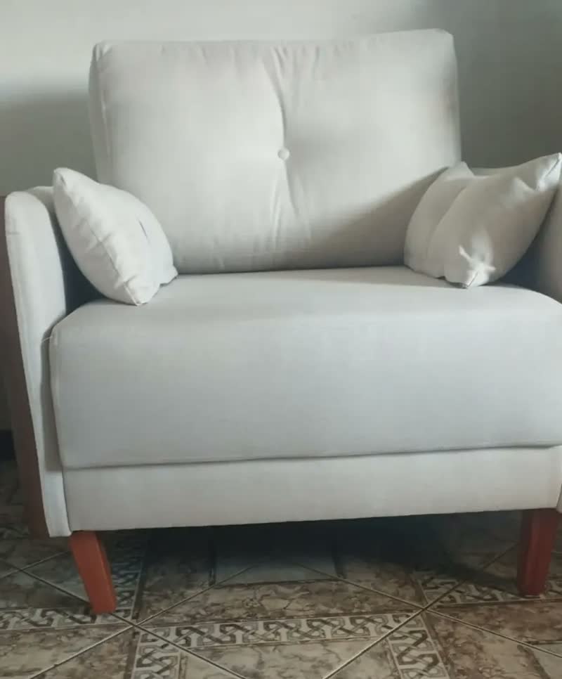foto de Poltrona Sofá Houston Decorativa Sofisticado Molas Bonnel