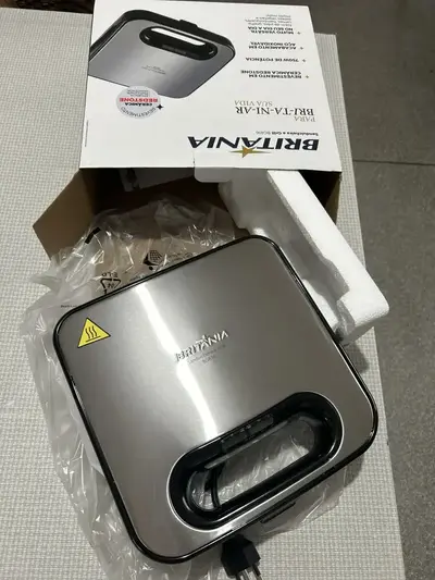 foto de Sanduicheira Eletrica Grill Misteira Chapa Crepeira Britânia