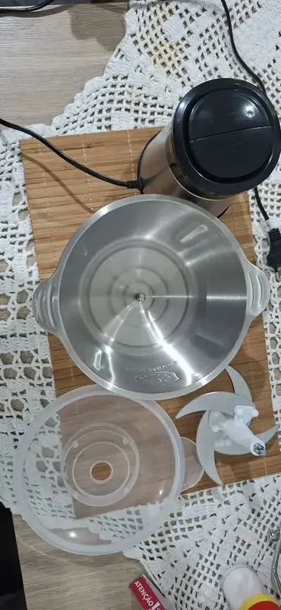 foto de Multiprocessador Picador De Carne Alho Legumes Elétrico 2l Cor Maquina Processador Triturador De Alimentos Prata