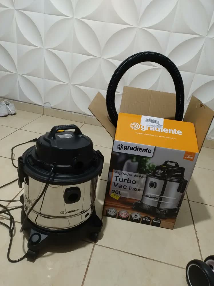 foto de Aspirador Pó Água Gradiente PGAC200 Inox 20L 1200W com Soprador