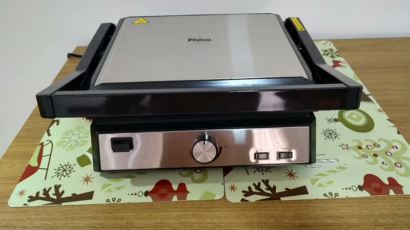 foto de Grill E Sanduicheira 2 Em 1 Chapa Com Abertura 180° Pgr50a Philco Cor Preto
