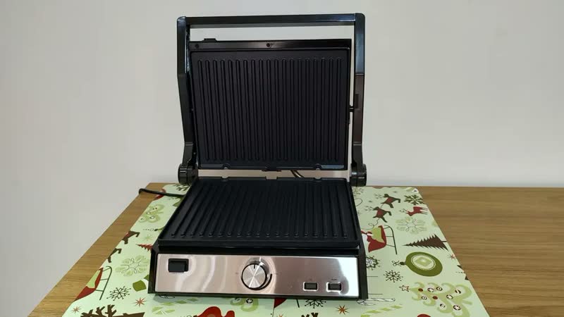 foto de Grill E Sanduicheira 2 Em 1 Chapa Com Abertura 180° Pgr50a Philco Cor Preto