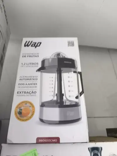 foto de Espremedor de Frutas 1,2L WAP WJ1200 40W com Acionamento Automático e Dois Ajustes de Espremedor 220V