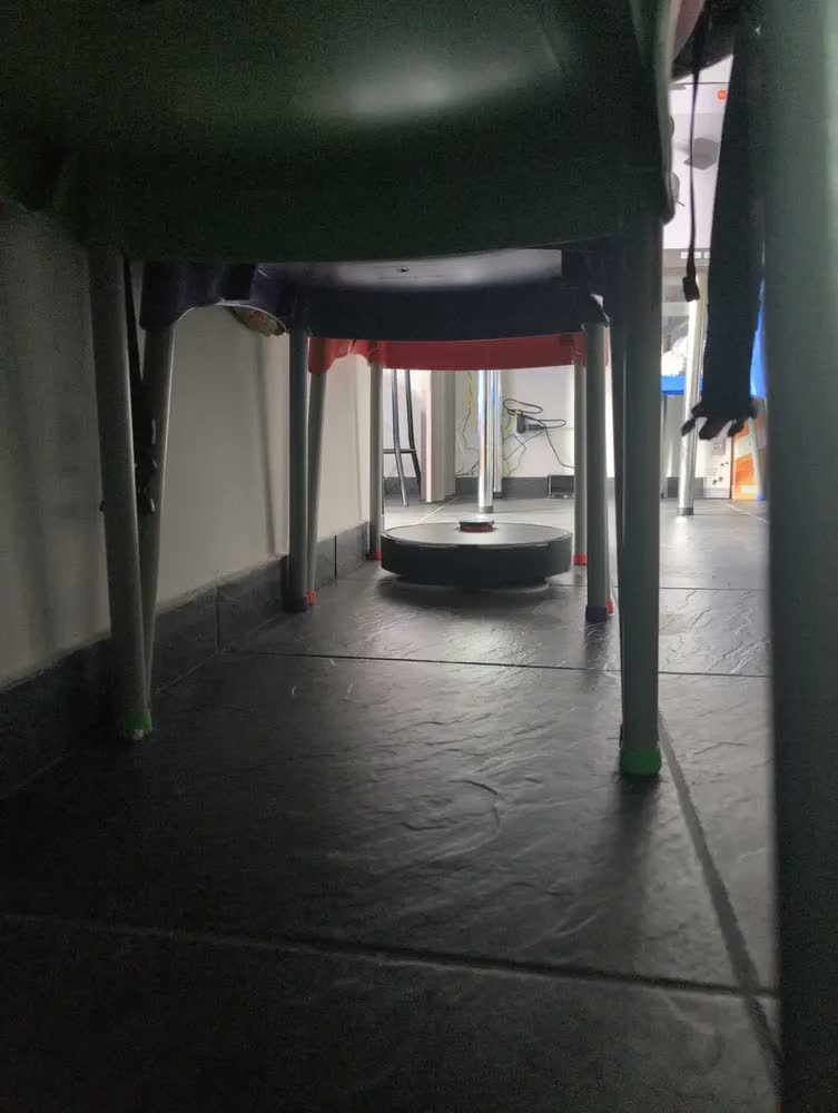 foto de Robô Aspirador Xiaomi S20 Plus Bivolt Passa Pano Limpa Casa Vacuum S20 Preto