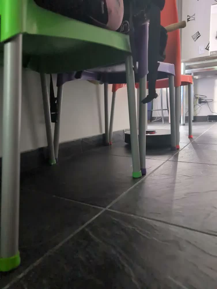 foto de Robô Aspirador Xiaomi S20 Plus Bivolt Passa Pano Limpa Casa Vacuum S20 Preto