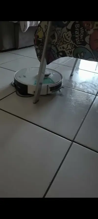 foto de Robô Aspirador de Pó WAP ROBOT W4000 - Estação Autolimpante, Mapeamento LDS 360°, Passa Pano com MOP Giratório