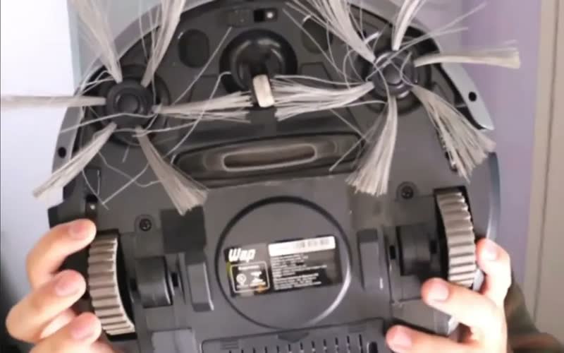 foto de Robô Aspirador Wap Robot W95 - Modelo Cor Cinza-preto