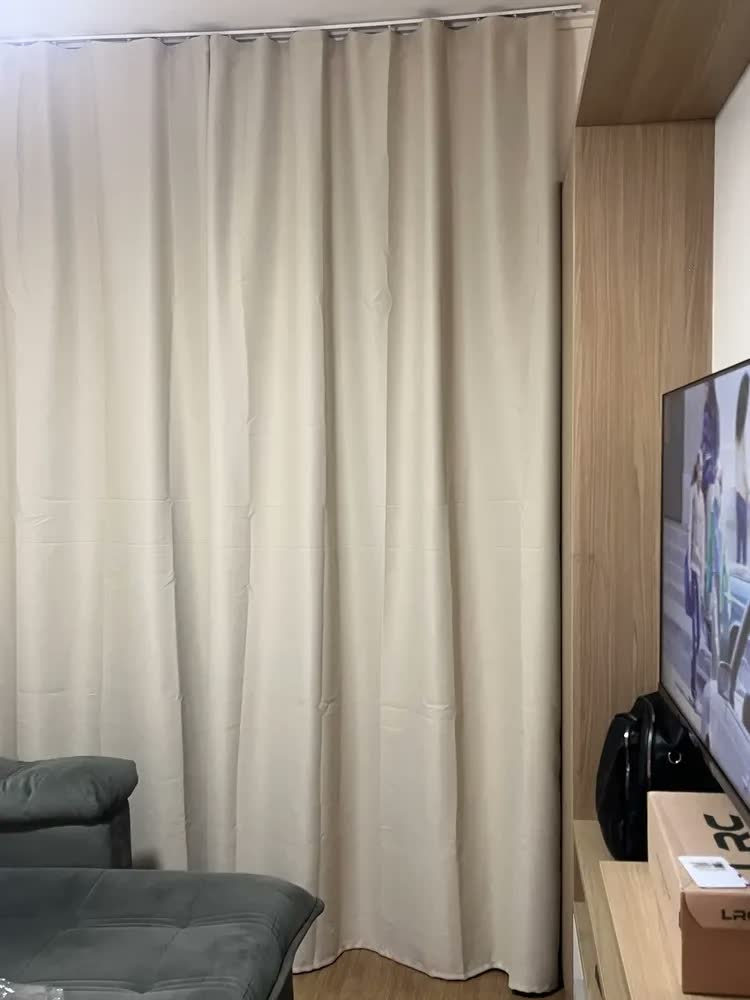 foto de Cortina Blackout 3,00x2,50 Modelo P/ Trilho Suiço (varão 2m)
