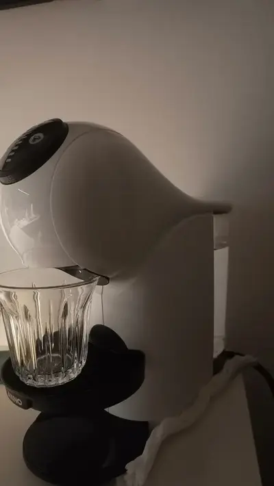 foto de Cafeteira Dolce Gusto Genio S Basic Dgs5 Grafite