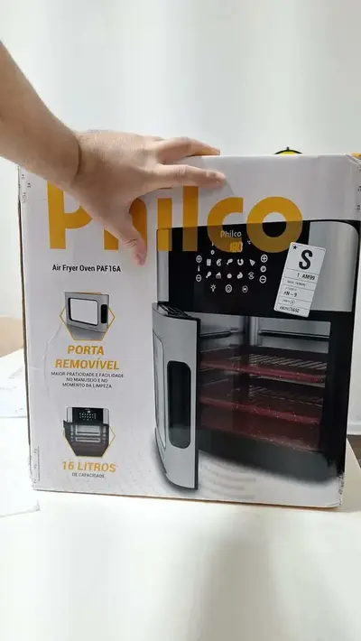 foto de Fritadeira Air Fryer Philco PAF16A 4 Em 1 Painel Digital 16l