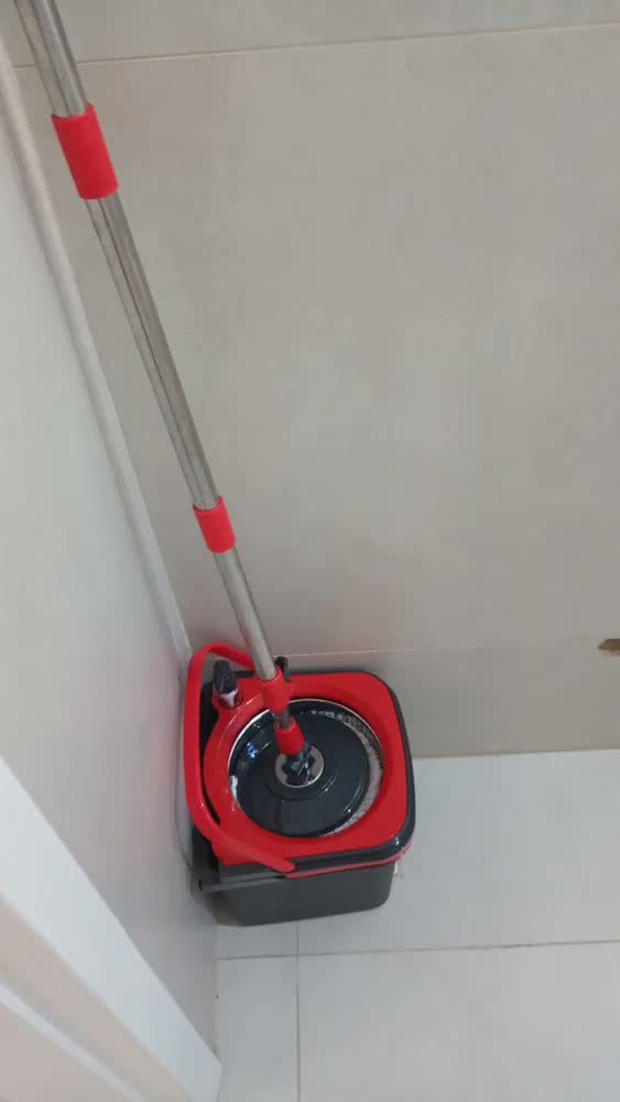 foto de Mop Esfregão Duo Giratório Desmontável Duas Águas Cesto Inox Cor Cinza-escuro