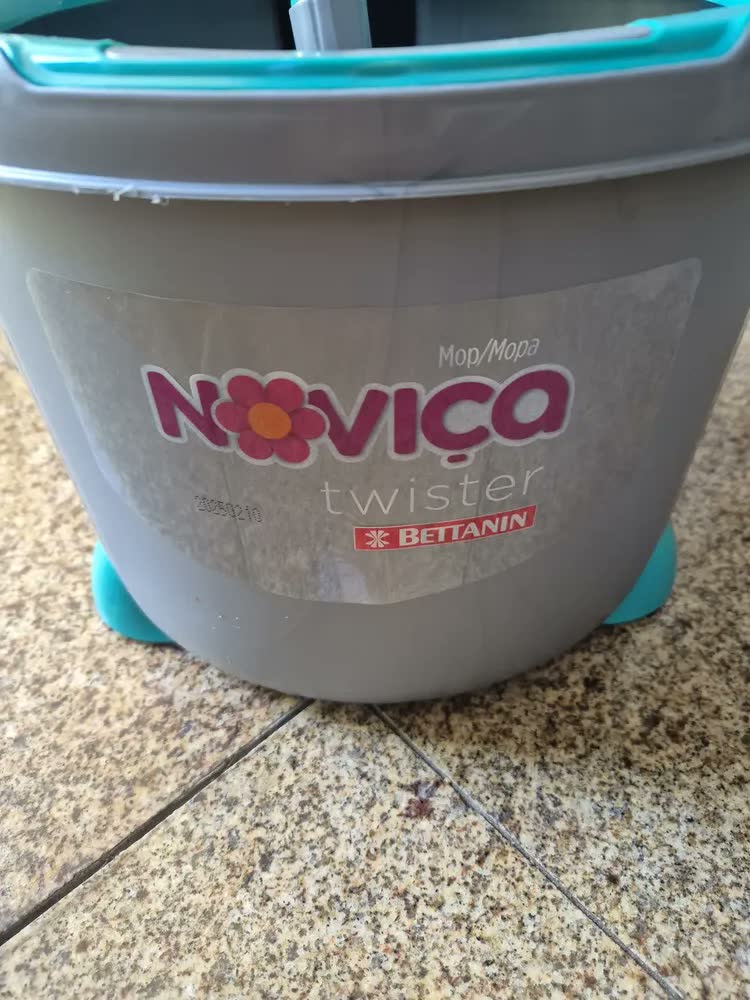 foto de Mop Giratório Noviça Esfregão Azul-turquesa Microfibra Balde Alumínio