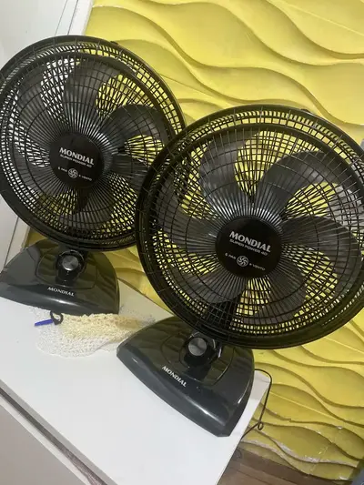 foto de Ventilador De Mesa Vsp-40-w Super Power 40 Cm Mondial 140w Estrutura Branco/Azul Pás Branco/Azul