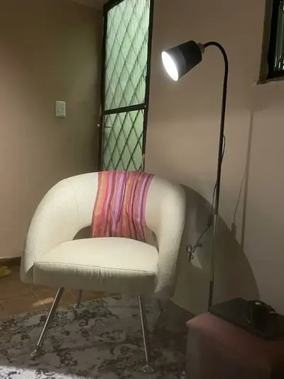 foto de Luminária Articulada Chão Pedestal Abajur Coluna Lustre