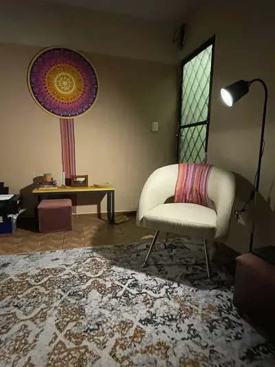 foto de Luminária Articulada Chão Pedestal Abajur Coluna Lustre
