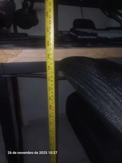 foto de Cadeira Escritório Ergonômica Genebra B500 Luvinco Cor Preto Com Suporte Lombar Estofado Mesh