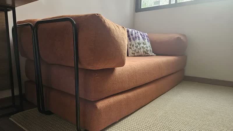 foto de Sofá Cama Casal 2 Em 1 Puff Pufe Na Caixa Industrial Moderno Cor Cinza
