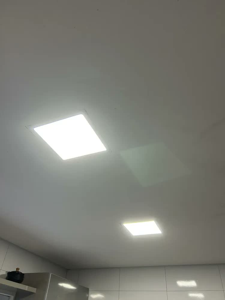 foto de Plafon Luminaria Led 30x30 Quadrado Embutir 6000k/6500k 32w Estrutura Branco-frio