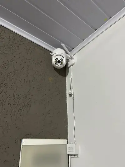 foto de Kit 2 Câmeras Segurança Ip Interna Externa Wifi iCSee Infravermelho Prova D’Água - HW