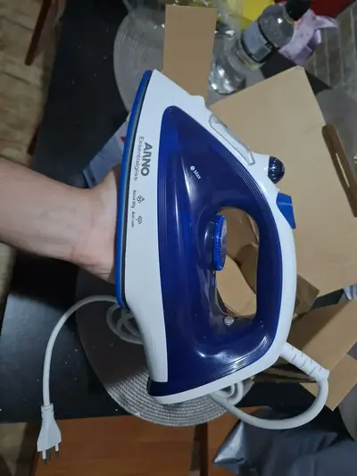 foto de Ferro A Vapor Essentialgliss Azul Com Base Antiaderente Fea1