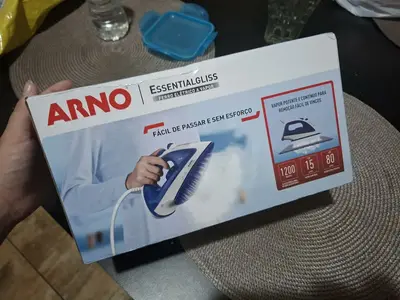 foto de Ferro A Vapor Essentialgliss Azul Com Base Antiaderente Fea1