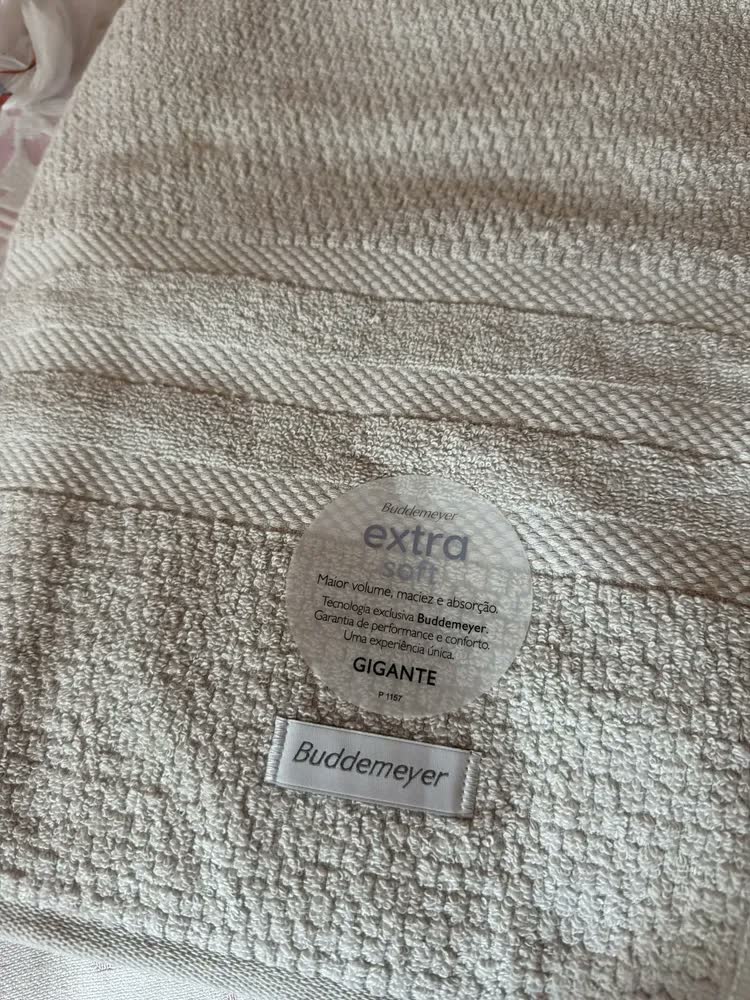 foto de Jogo Toalha Banhão Buddemeyer Vanilla Extra Soft Algodão 4pç Cor Branco 1011