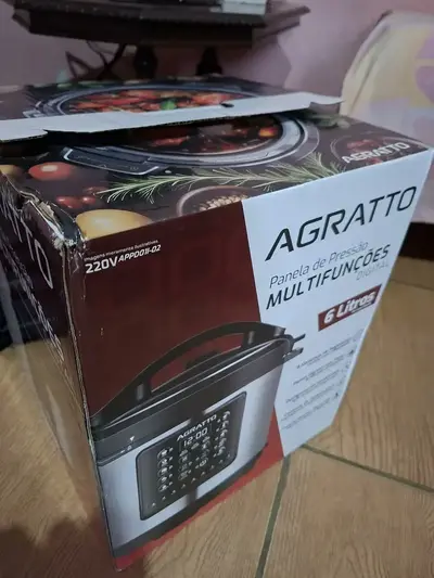 foto de Panela Pressão Elétrica 6 Litros Multifunções Painel Digital Antiaderente Agratto Appd01i