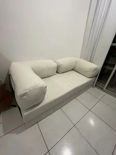 foto de Puff Sofá Cama Cor Nude/bege Casal 2 Em 1 Na Caixa Industrial Pufe Moderno