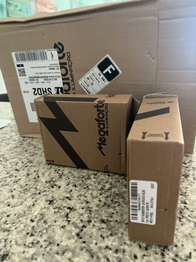 foto de Spot Slim Sobrepor Preto Led 7w Quente Em Alumínio Teto Beiral Externo Interno Mf271 Mega Forte Iluminação