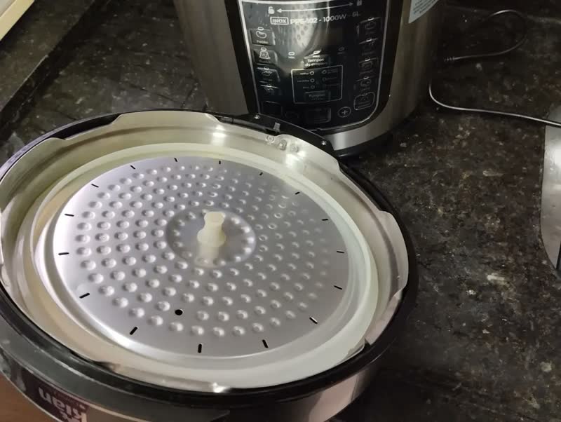 foto de Panela De Pressão Elétrica Ppe-102 6 Litros Kian Preto
