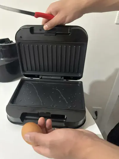 foto de Sanduicheira e Grill Britânia BGR25B 2 em 1 750W