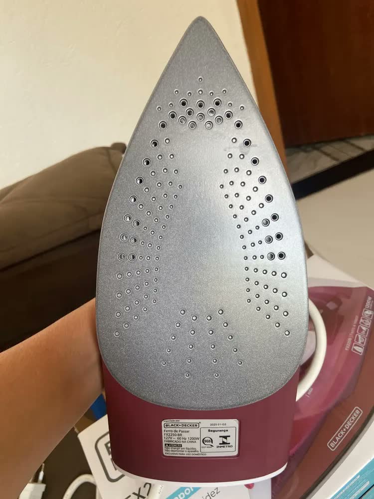 foto de Ferro De Passar Roupa À Seco Ou Vapor Black Decker Fx2250