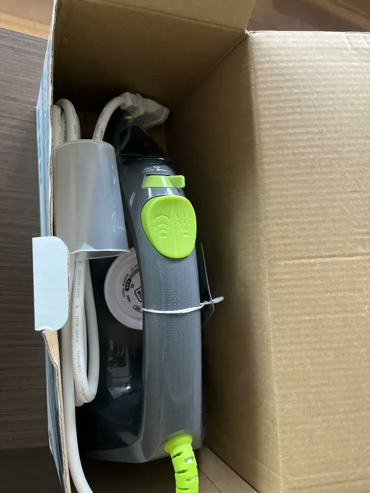 foto de Ferro De Passar Roupa À Seco Ou Vapor Black Decker Fx2750