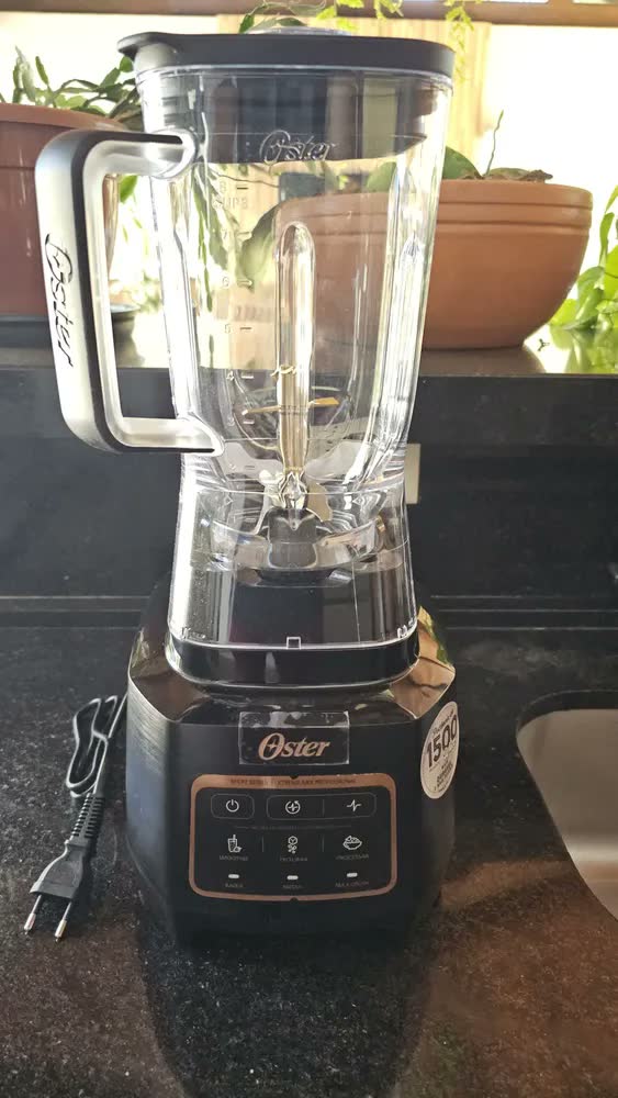 foto de Liquidificador Profissional Oster Blstxpt-bw-057 Xtreme Mix 2l 220v