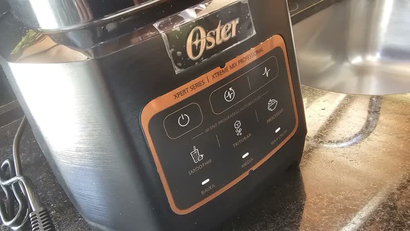 foto de Liquidificador Profissional Oster Blstxpt-bw-057 Xtreme Mix 2l 220v