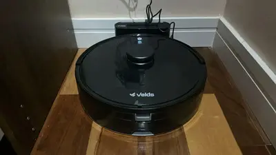 foto de Robô Aspirador de Pó Velds 3 em 1 – Varre Aspira e Passa Pano com Mapeamento via App e Sensor Antiqueda, Preto