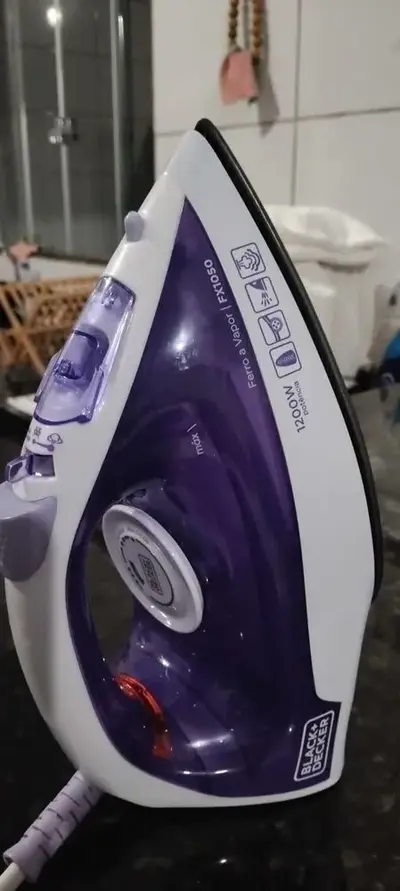foto de Ferro De Passar Roupa A Vapor Black+decker Fx1050