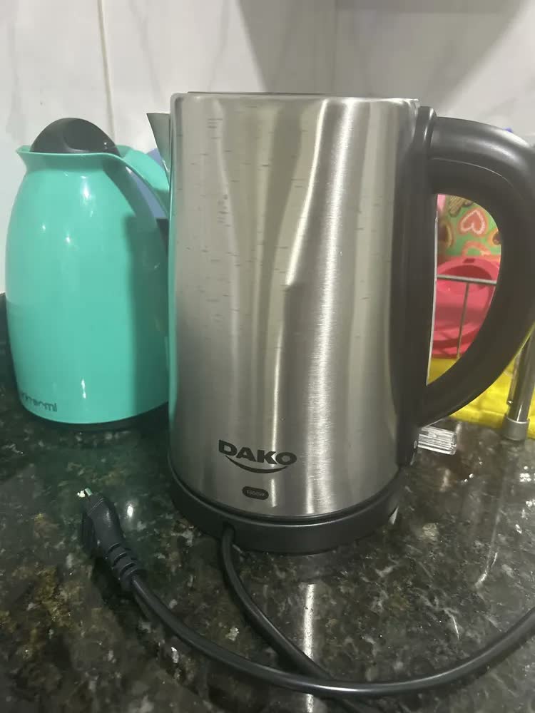 foto de Chaleira Elétrica Dako Com Jarra Em Inox De 1,7 Litros 1800W 220V