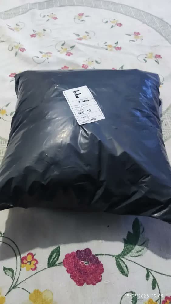 foto de Toalha De Banho Gigante Unika Karsten Cores Cor Lunar Lisa